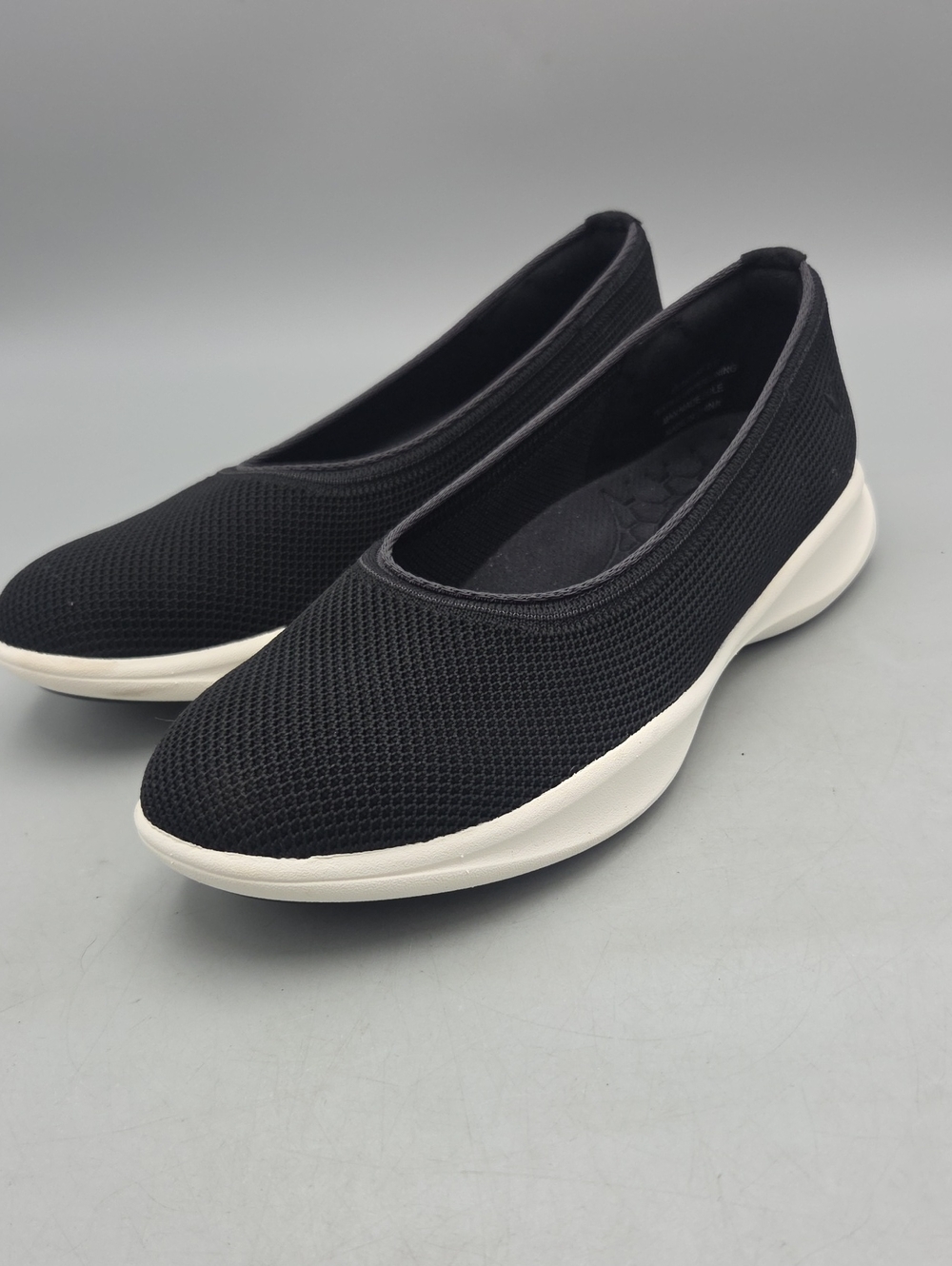 Vivaia Izabel Walker Pro Hybrid Comfort Support Knit Flats Black 38 7 7.5 Shoes